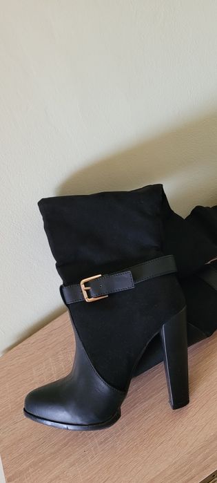 Cizme cu toc, negre, inalte, zara 37