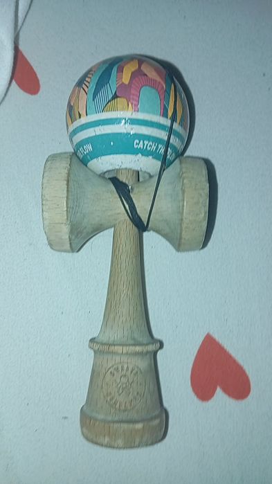 Kendama custom Ken sweets starter și tama europ grip bun