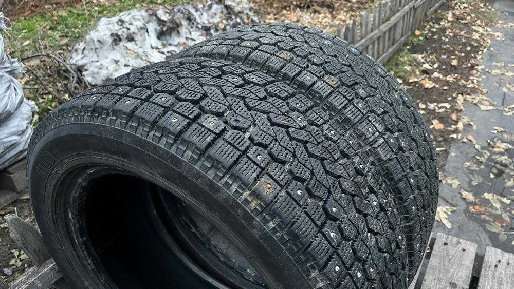 Продам две шины 205\55\16