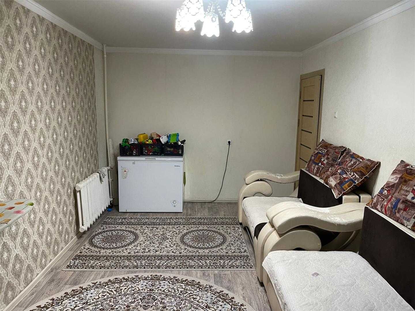 *Продам  2 комн квартиру. 12 мкр-н. Помощь в ипотеке. ТОРГ