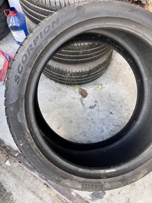 2 anvelope iarna 315/35/22 , Pirelli , DOT 2023