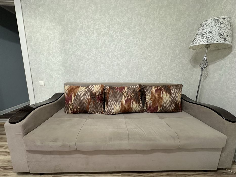 Продам диван в отличном состоянии