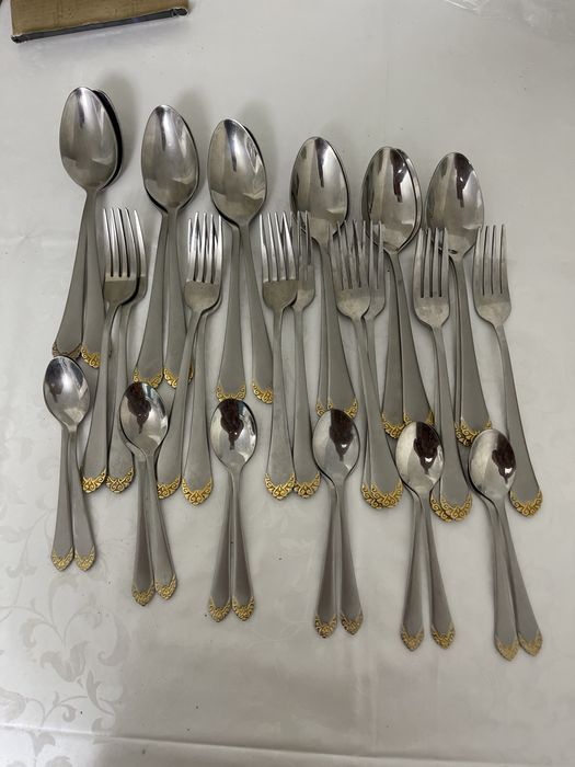 Продам набор викалина 12 персон.