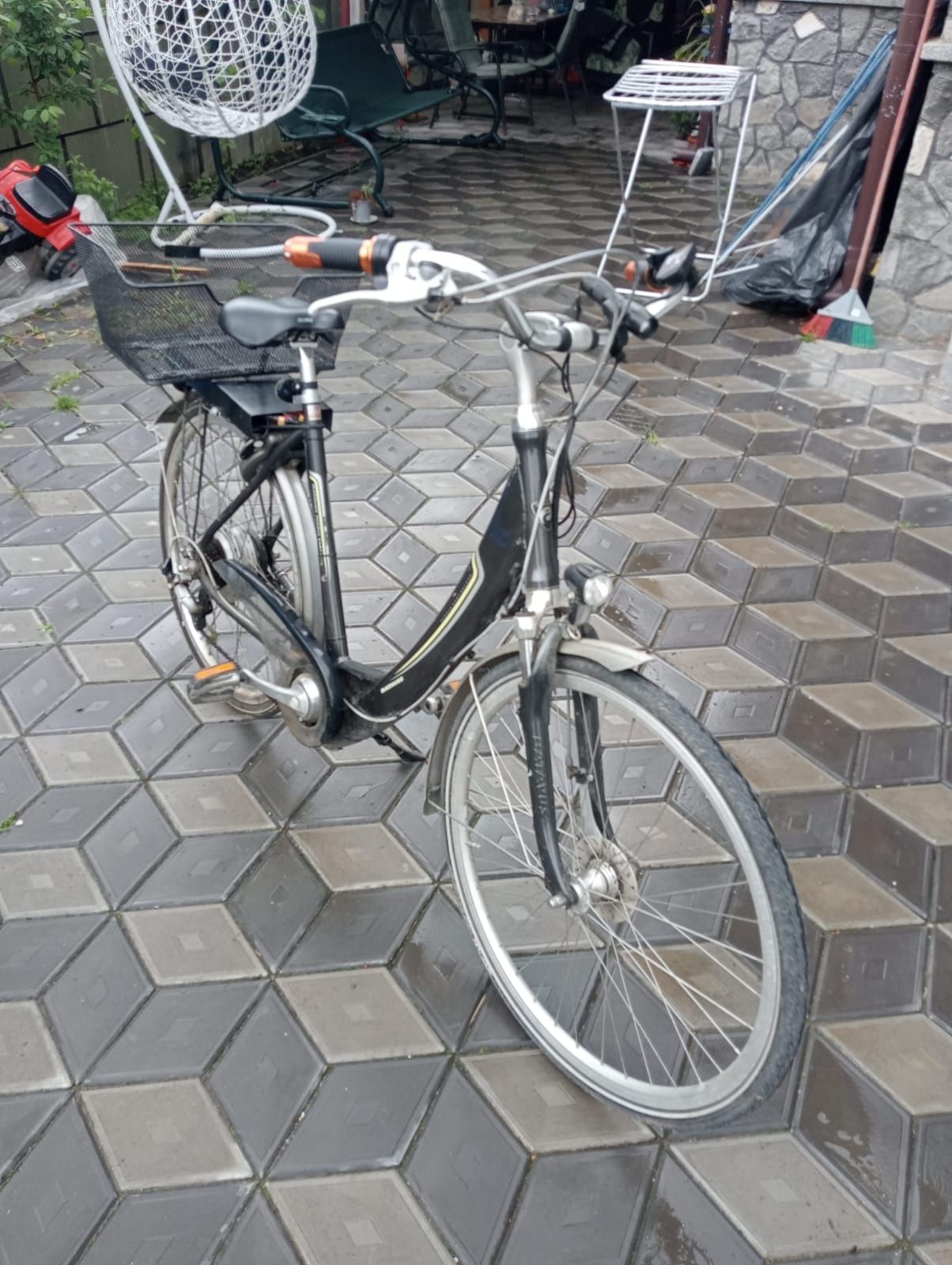 Vând bicicleta electrica batavus cu doua baterii, PRET 2200 lei