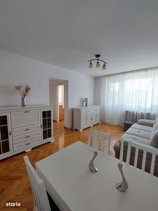 PROPRIETAR Apartament 4 camere, Central, 2 bai, 2 balcoane, AC, 3/4