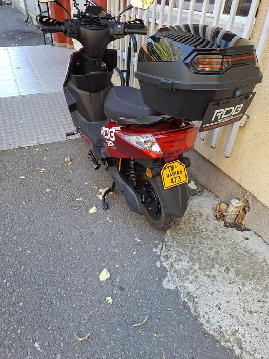 Vând Scuter electric RDB.motor de 2000w.