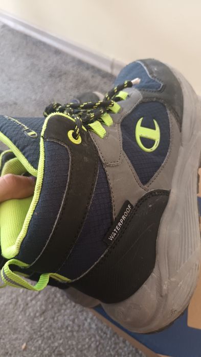 Детски зимни боти