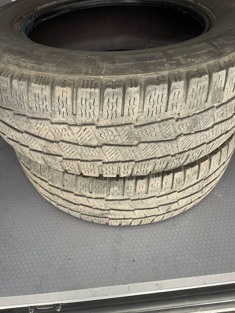 3броя 215/65/16 c мишелин