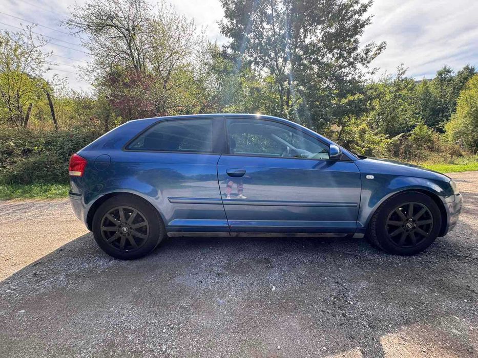Автомобил audi a3 1.9