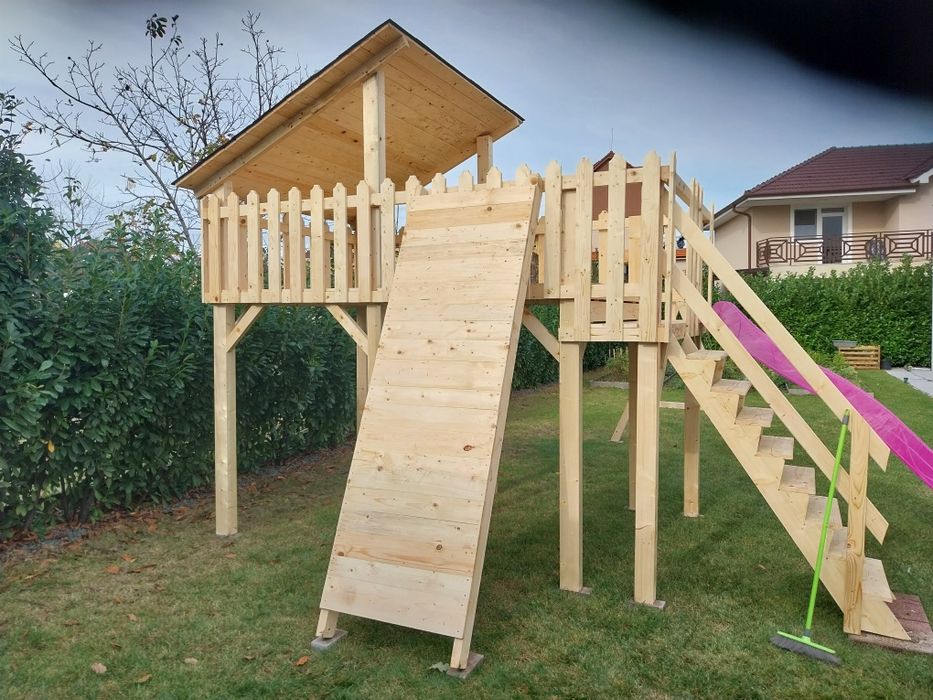 Căsuța pentru copii loc de joaca