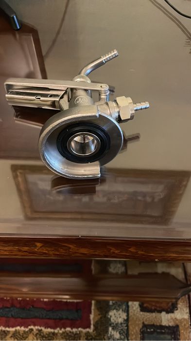 Vand dozatoare de bere, capuri, cuple si reductiare de co2