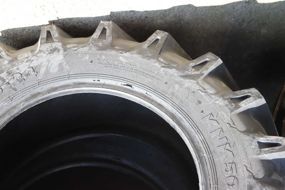 Cauciucuri tractor fata 13.6-24 Ozka 8 ply noi cu garantie si livrare