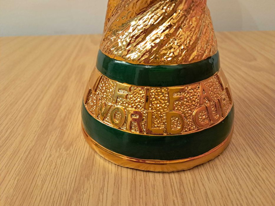 продавам трофей купа световнo първенство пo футбол