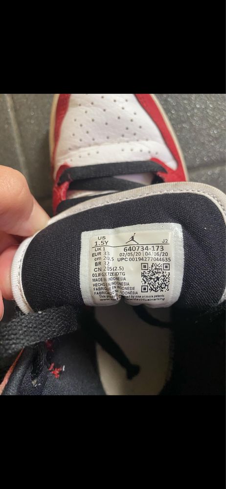 Jordan 1 Mid originali copii