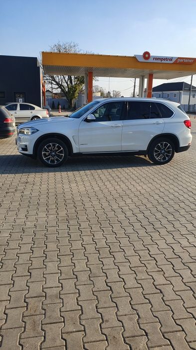 BMW X5 2.0 xdrive,  218 cp