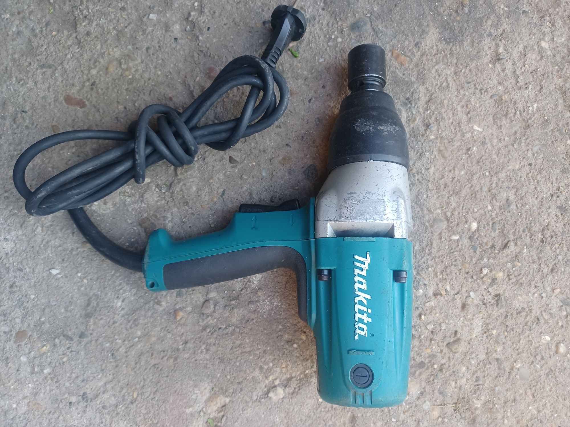 Pistol cu impact MAKITA  TW 0350 ca nou