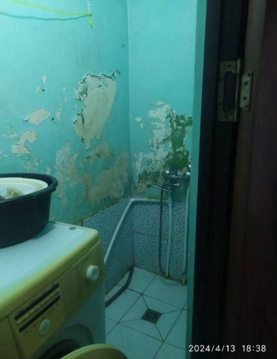 Срочно продается квартира общага кадышева  1/5/9