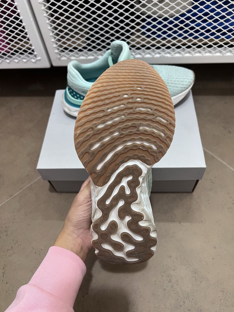 Nike, Обувки React Infinity Run Flyknit 3 за бягане, Бял/Светлозелен