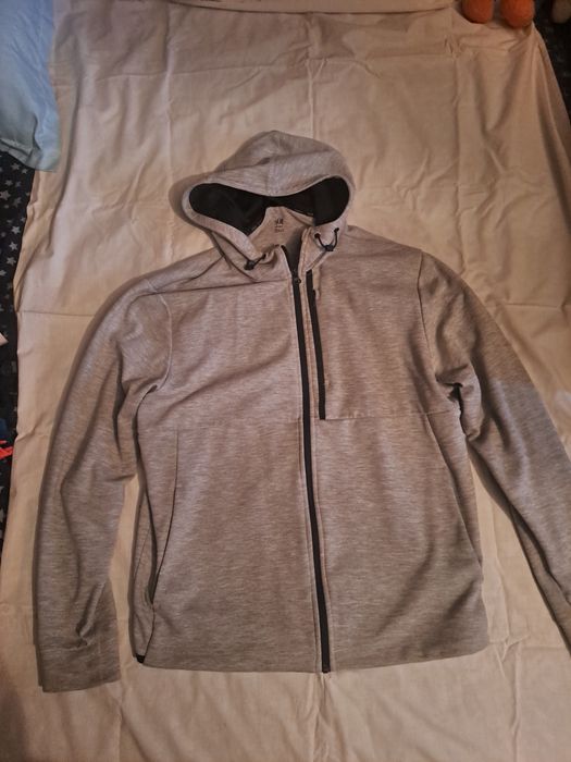 Анцузи Adidas ,H/M запазени