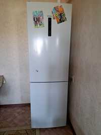 Холодильник и стиральная машина