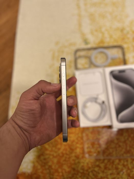 Iphone 15 pro white titanium 256gb EMAG ,GARANTIE, BON FISCAL