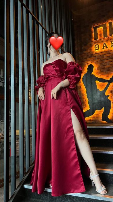 Продам платье шикарное вечернее бордового цвета