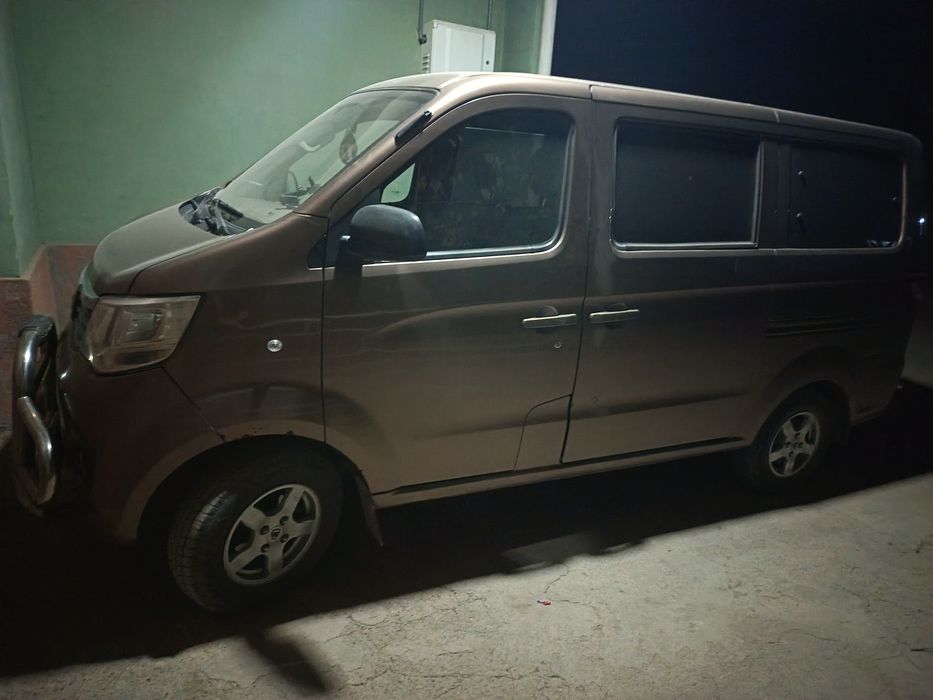 Xitoy damas hanfe admen bor niva uazga