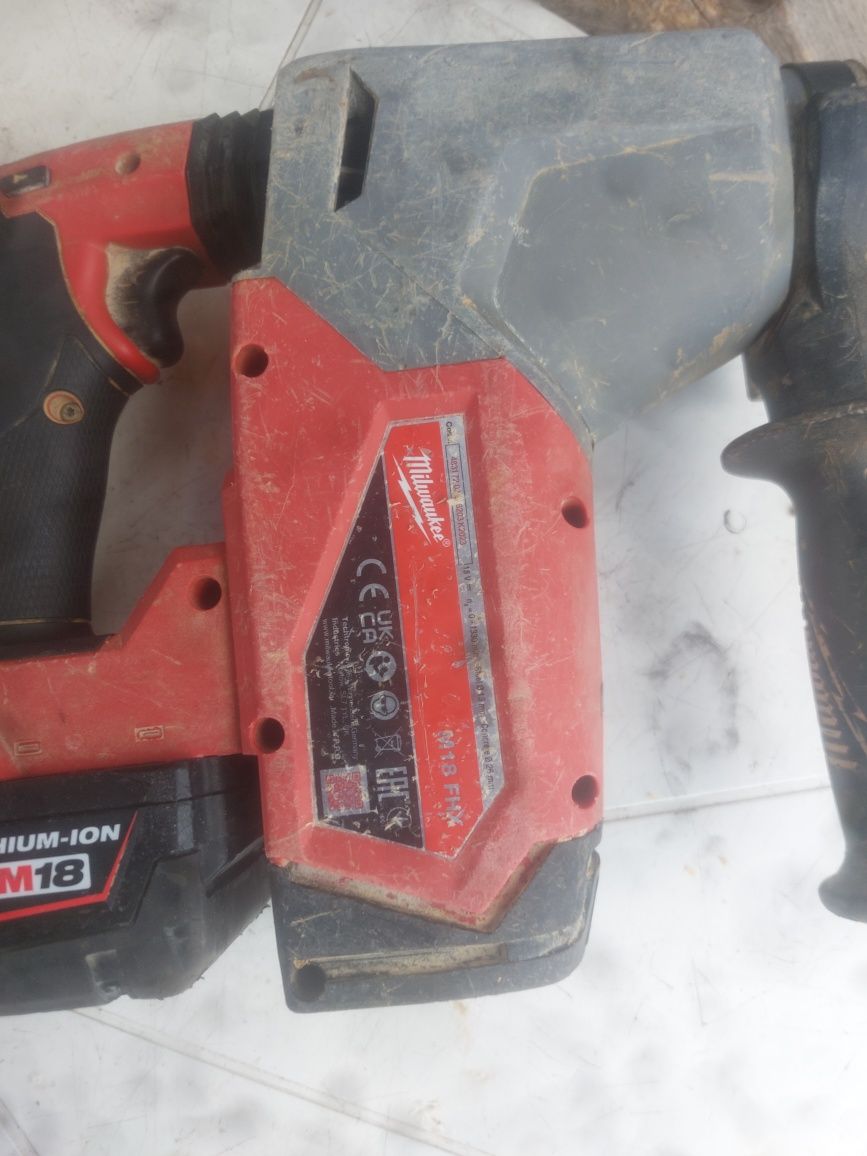 Milwaukee M18 FHX-  Акумулаторни перфоратори