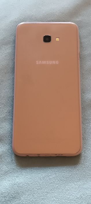 Arzon narxda samsung galaxy J4+ gold rang