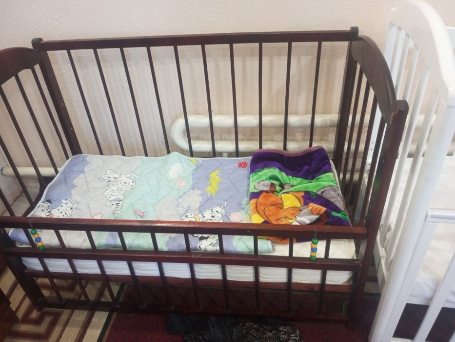 Detskiy kravat. Matrasli