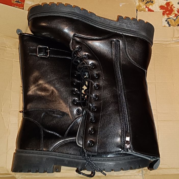 Зимние ботфорты отличного качества