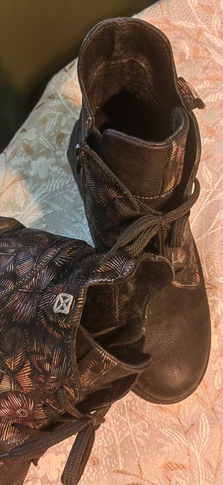 Боти естествена кожа