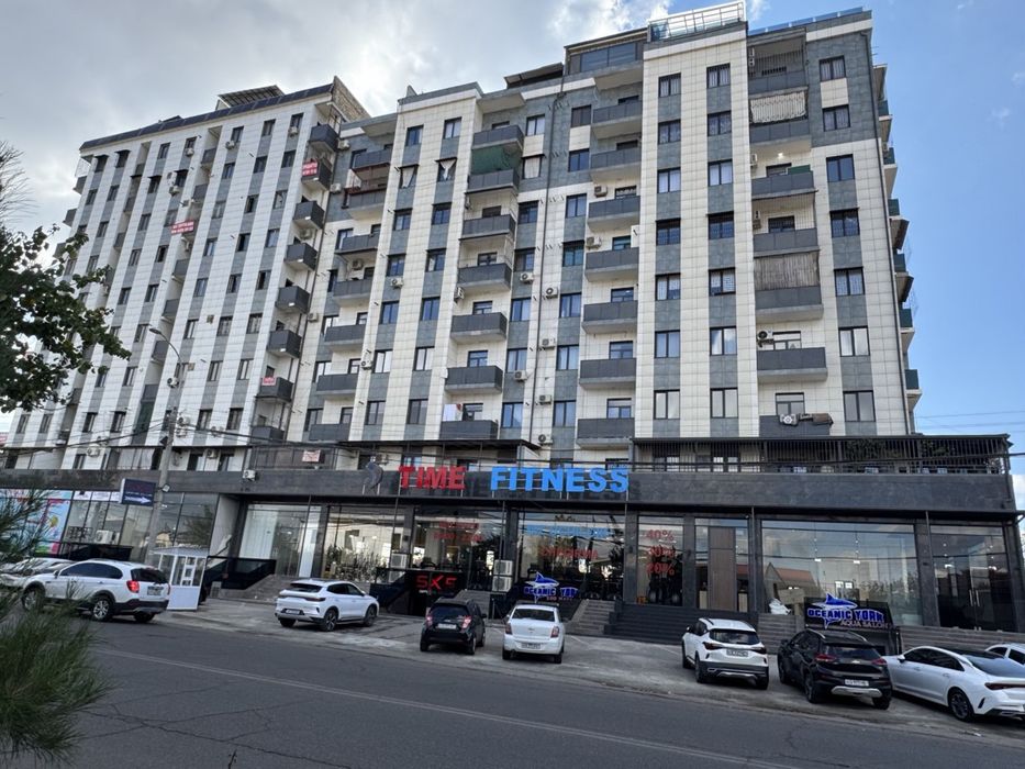 3 xonali uy Sotiladi.