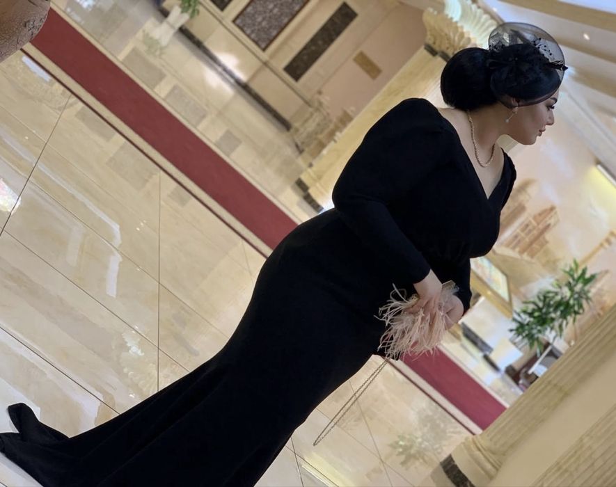 Стильное платье на мероприятие ( свадьбу , копроратив )