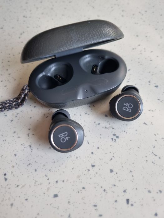 Casti Bang & Olufsen