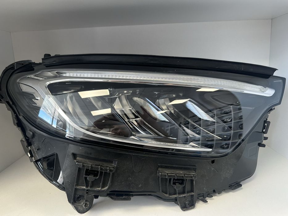 Mercedes w254 GLC led фар фарове десен