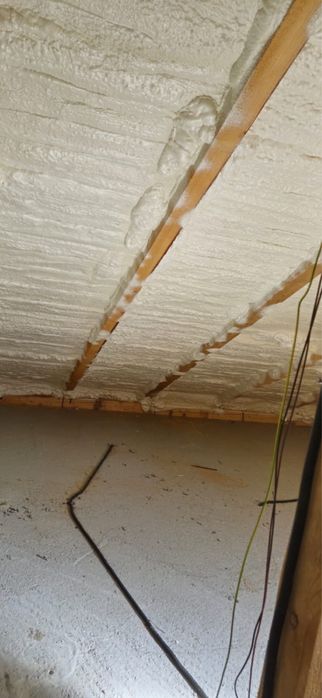 Izolatii cu spuma poliuretanică