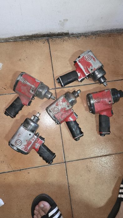 Pistol impact chicago pneumatic .
