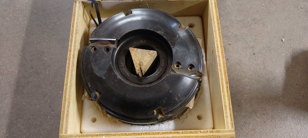 Фрезова Глава за изработка на Масивни Вратички Elbe PP 026100