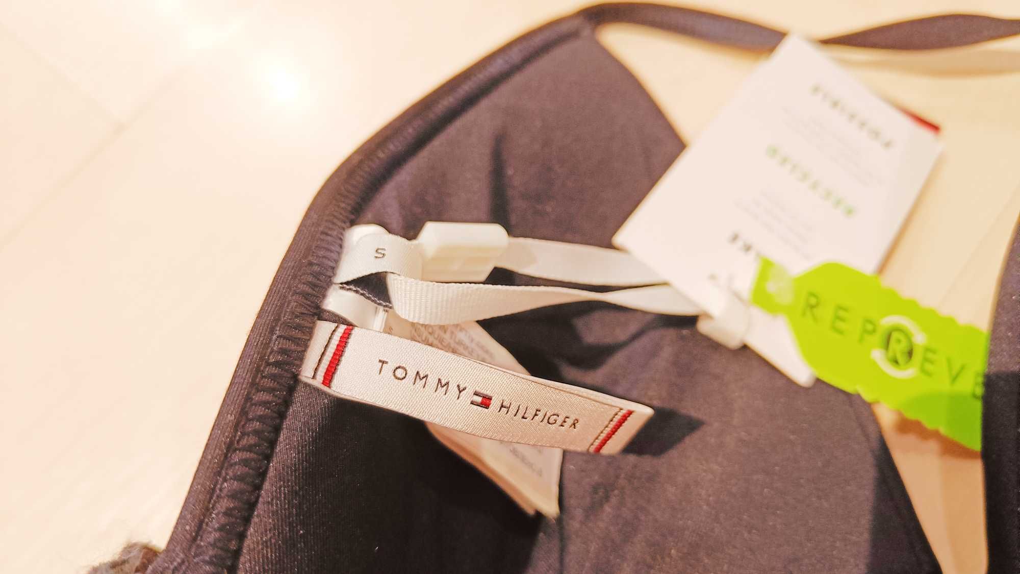 оригинално горнище на бански Tommy Hilfiger