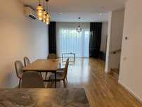 Inchiriez vila new point Pipera 5 camere 145  mp / si terasa de 20 mp