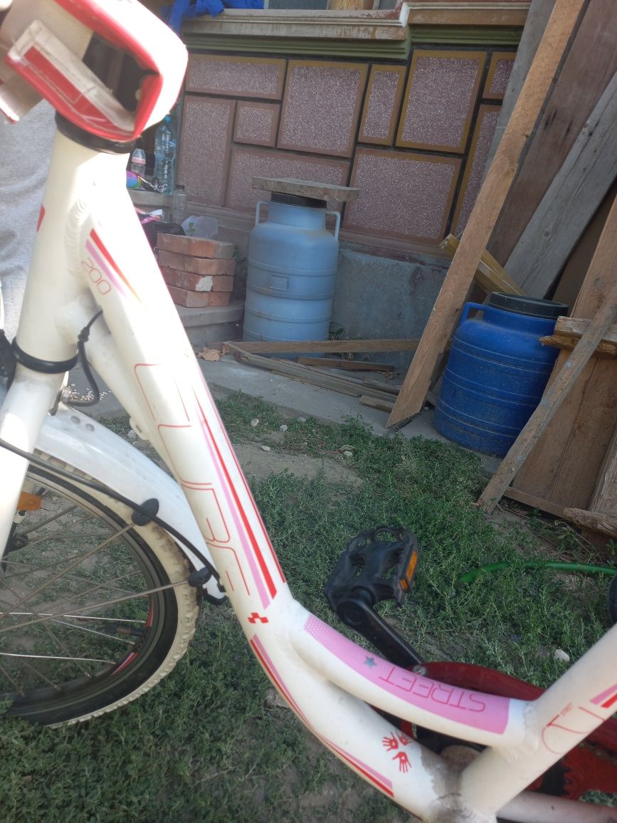 Bicicleta CUBE 20 fetite 2015 aluminiu