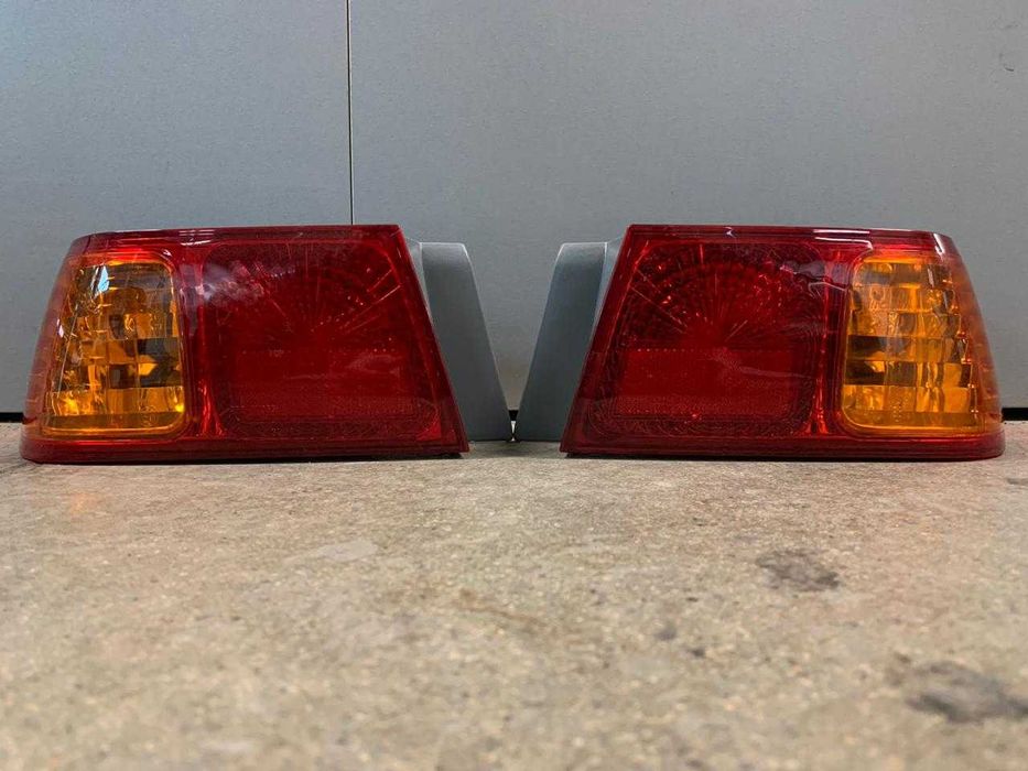 Задние фонари на TOYOTA CAMRY 25 EUR