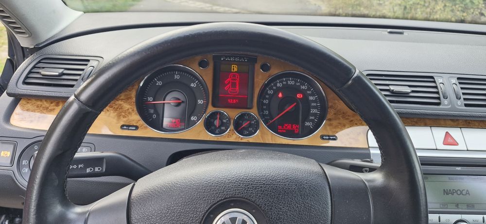 VW Passat b 6 2.0 Tdi
