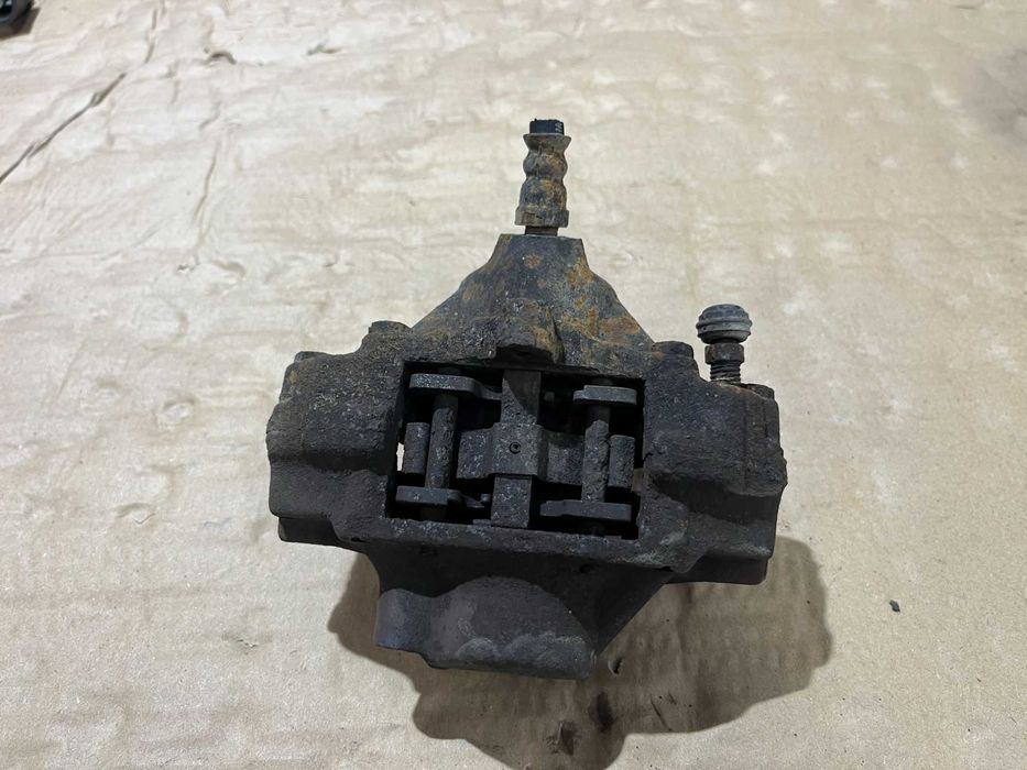 Задни спирачни апарати за Mercedes W202 W208 W210 (2.0 ,M111)