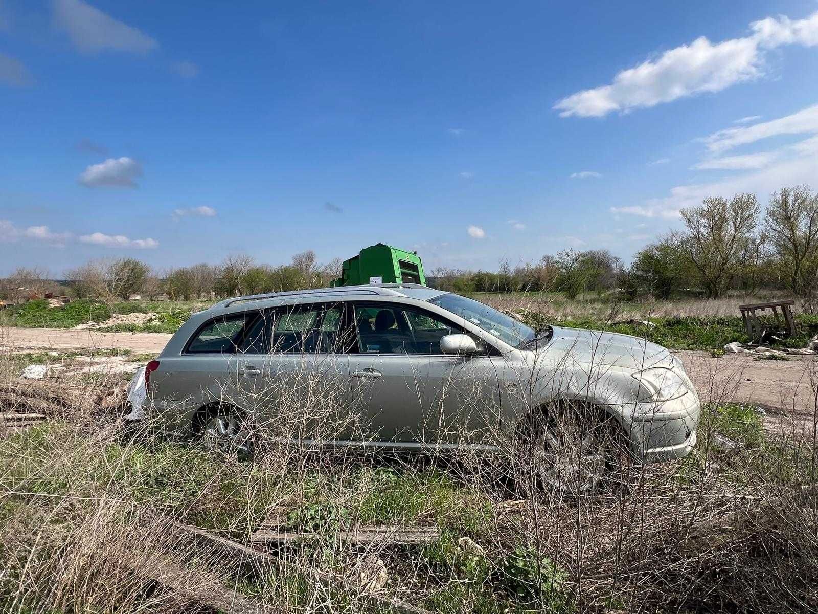 Тойота Авенсис Комби, Toyota Avensis Combi D4D 2004