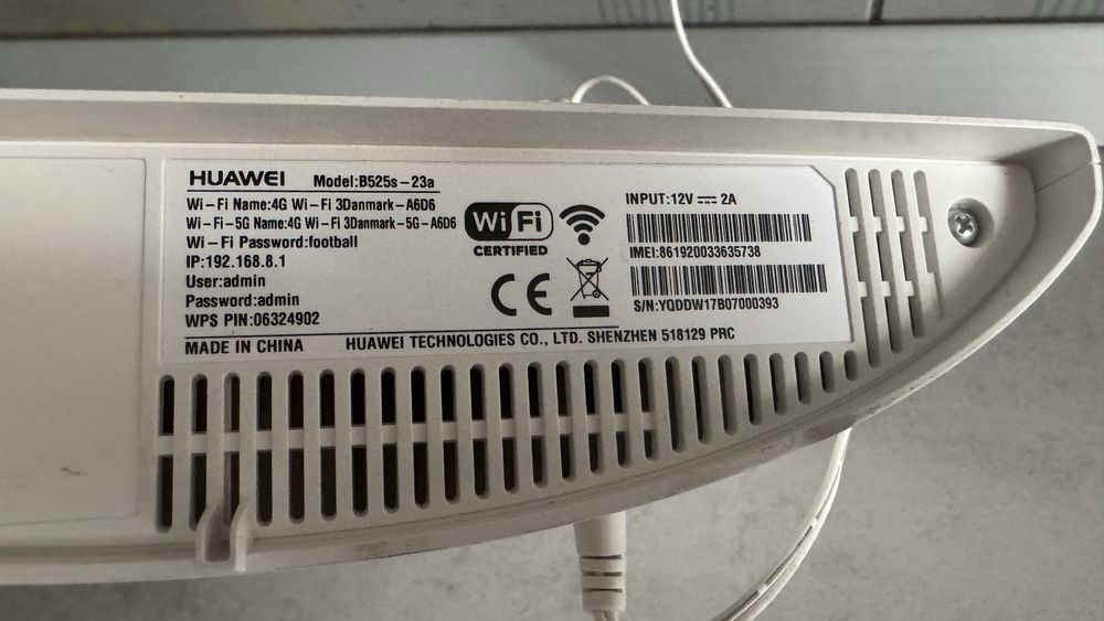 Router Huawei B525 cu SIM 4G si cu 4 porturi LAN .