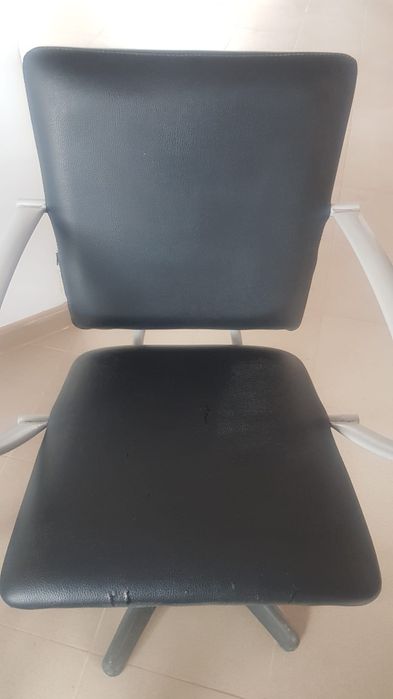 Vand scaune birou/salon cosmetica.