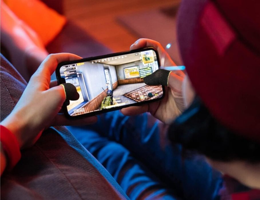 Mănusi gaming pentru degete