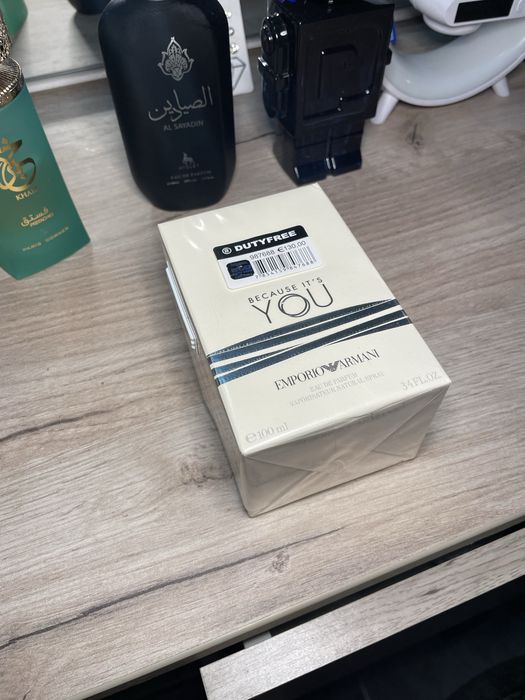 Vând parfumuri calarasi